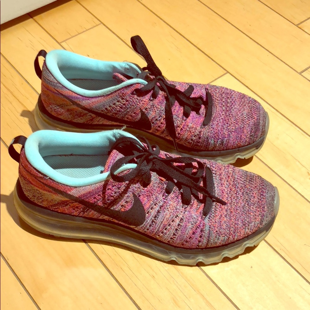 Nike Flyknit Max Women’s Running Sneakers size 9